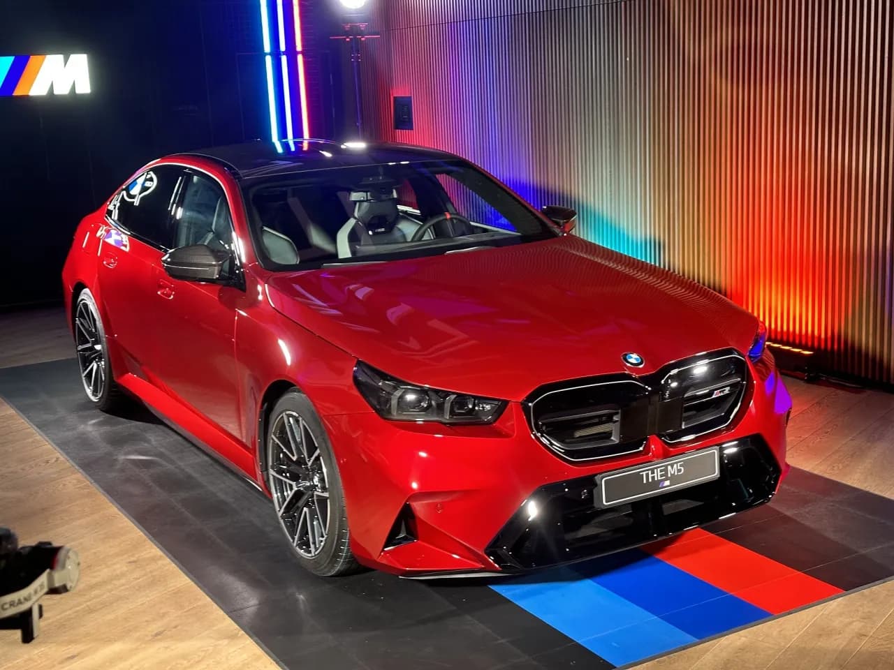 Ile waży karoseria samochodu i jak wpływa na wydajność oraz spalanie?