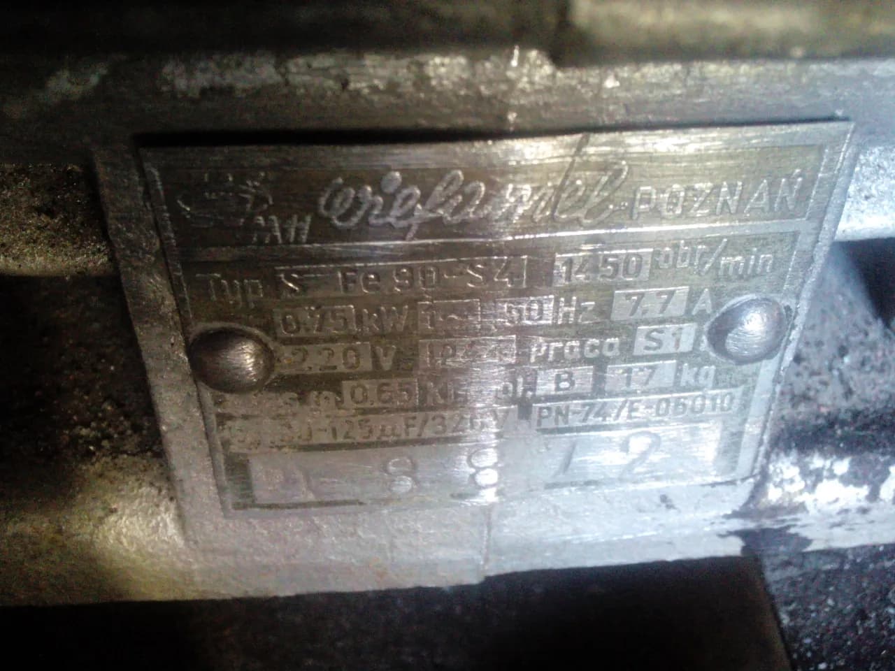 Jaki kondensator do silnika 0,75 kW - uniknij kosztownych błędów