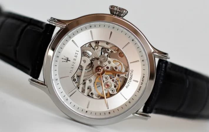 Kto produkuje zegarki Maserati? Odkryj tajemnice marki i producenta