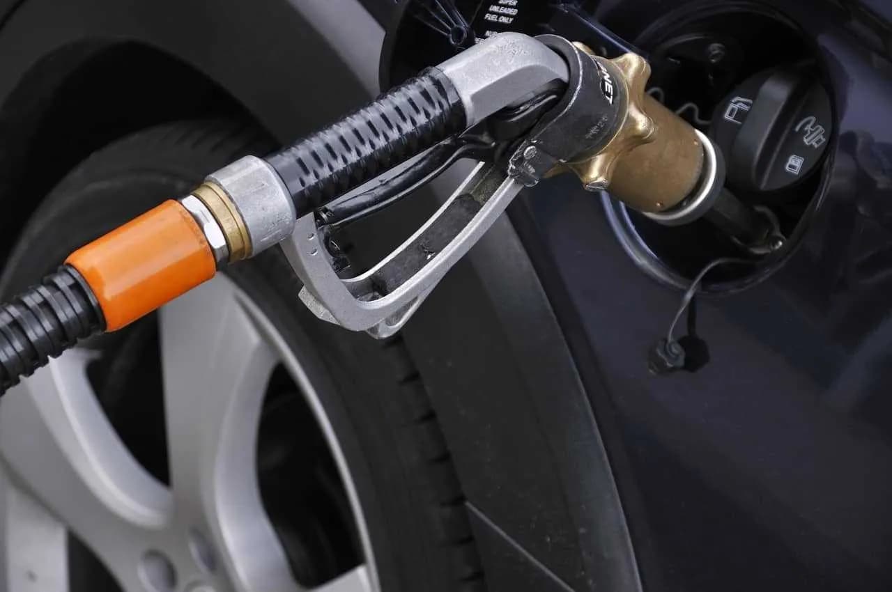 Butla LPG: Legalizacja czy wymiana? Sprawdź koszty i wymagania